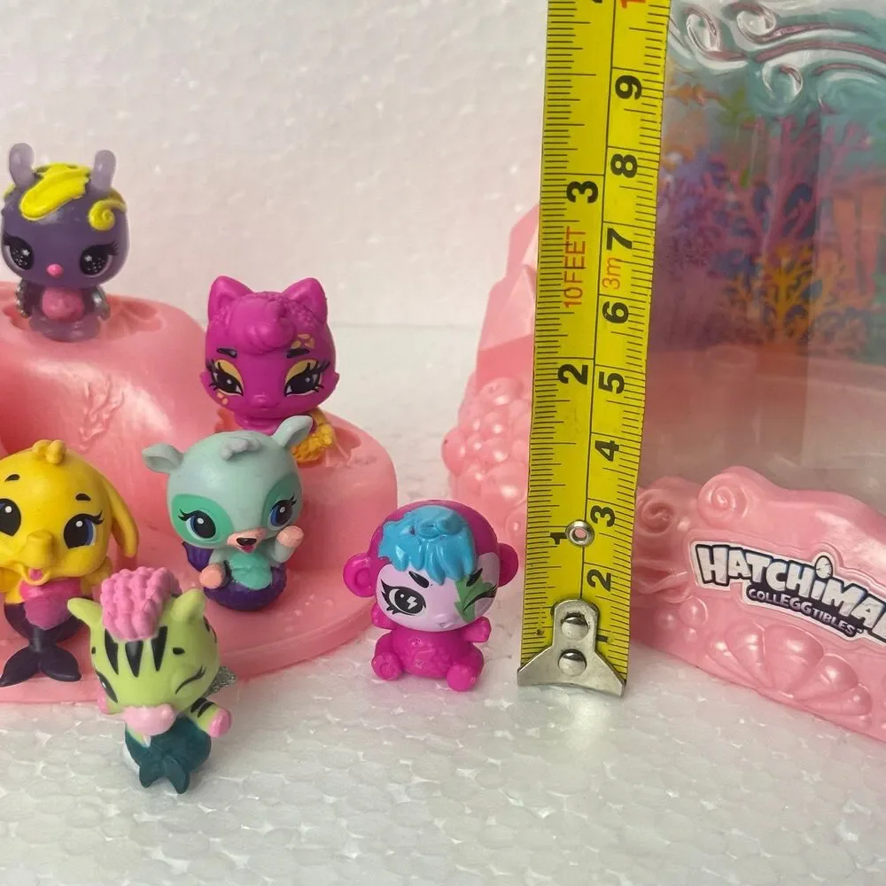 Hatchimals Colleggtibles, Mermal Magic Underwater Aquarium with 11 Exclusive Cha